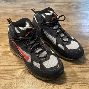 NIKE AIR MAX TERRA SERTIG DARK OBSIDIAN/TOTAL ORANGE MENS SIZE 10 2012
